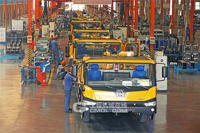 抢滩智能制造，徐工起重机如何问鼎工程机械风云霸主？